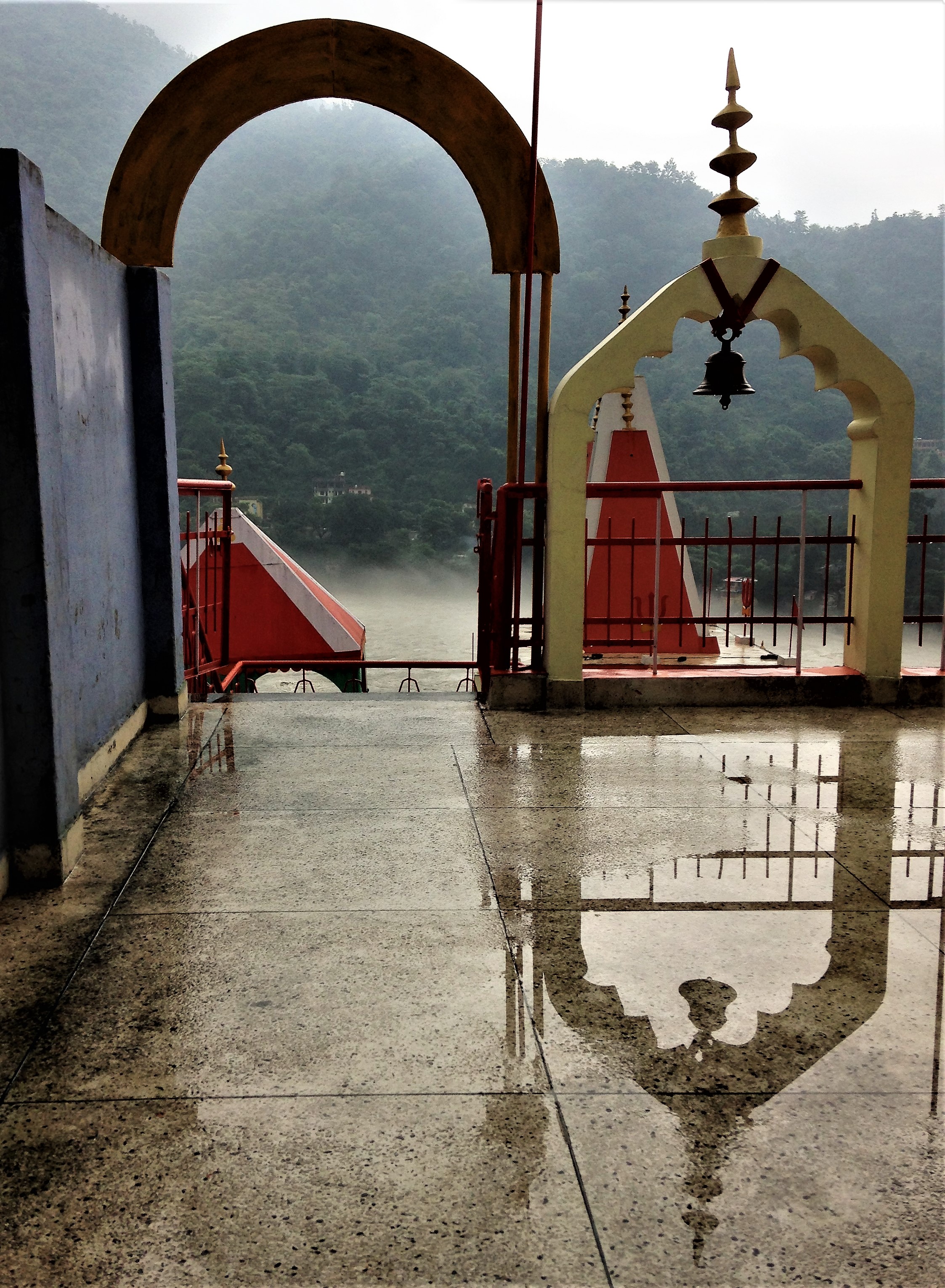 Hinduistisk geometri på tempelplads ved Ganges-floden